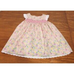 Mini Boden Girls  Floral Smocked Laced Trim  dress 100% cotton size 6/7 GUC
